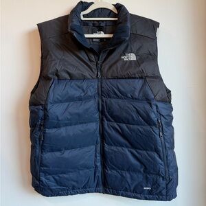 The North Face Men's 550 Black and Navy Puffer Vest